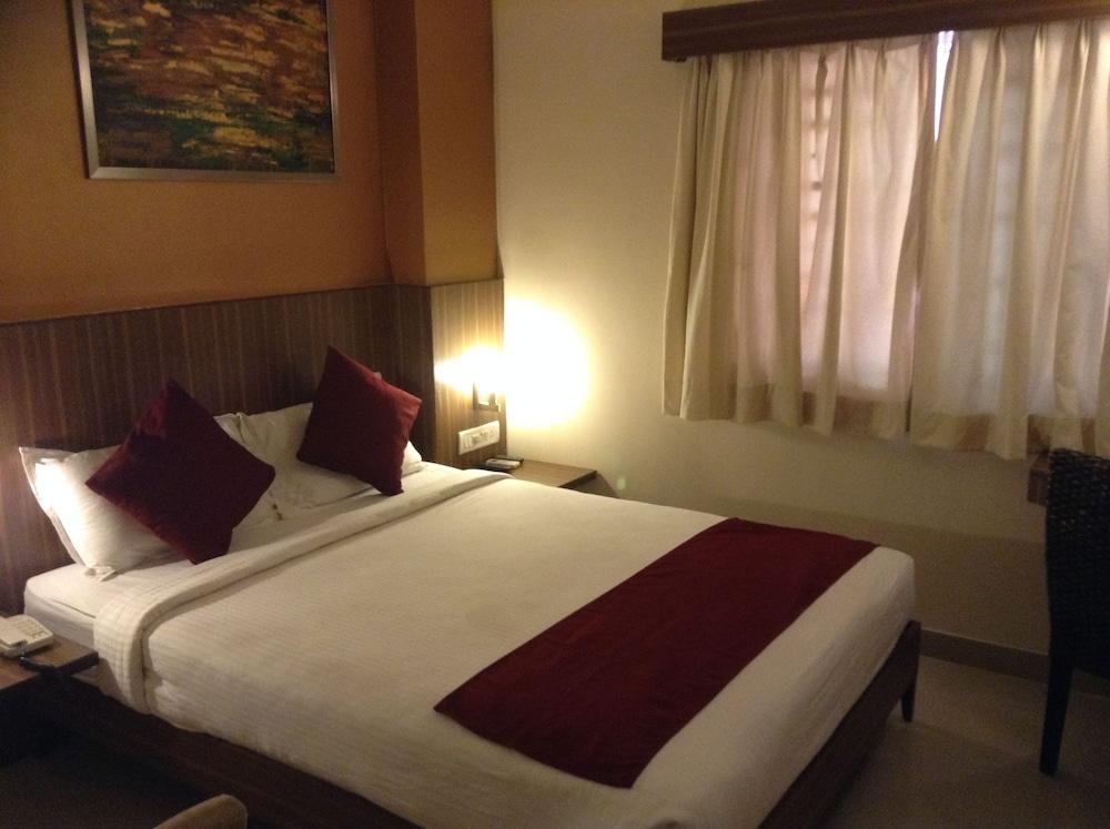 Octave La Sara Vista Hotel Bangalore Exterior photo